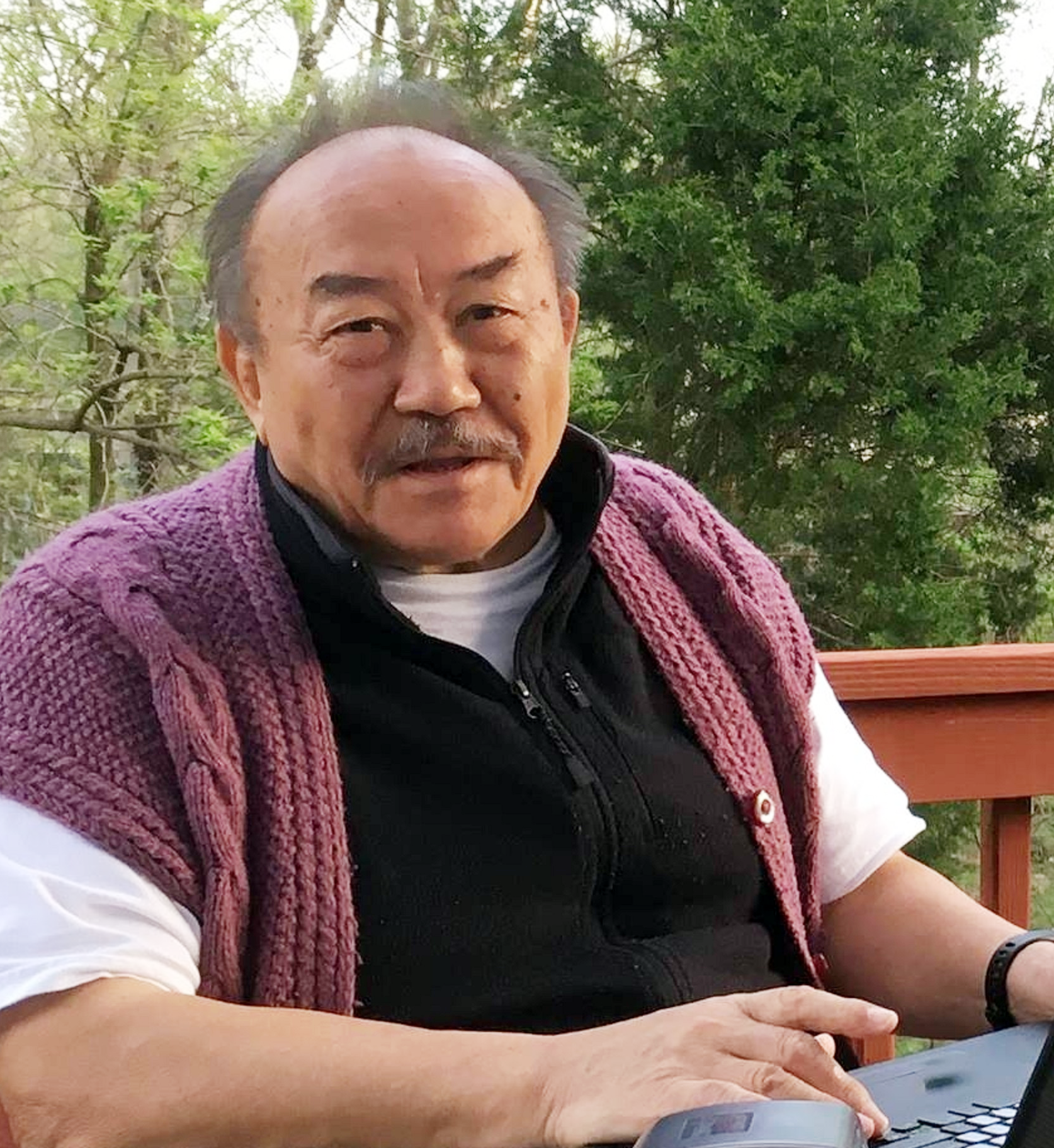 Гимнаст өз қынапшасын жалайды. Кітапханадағы жапон лесбияндары